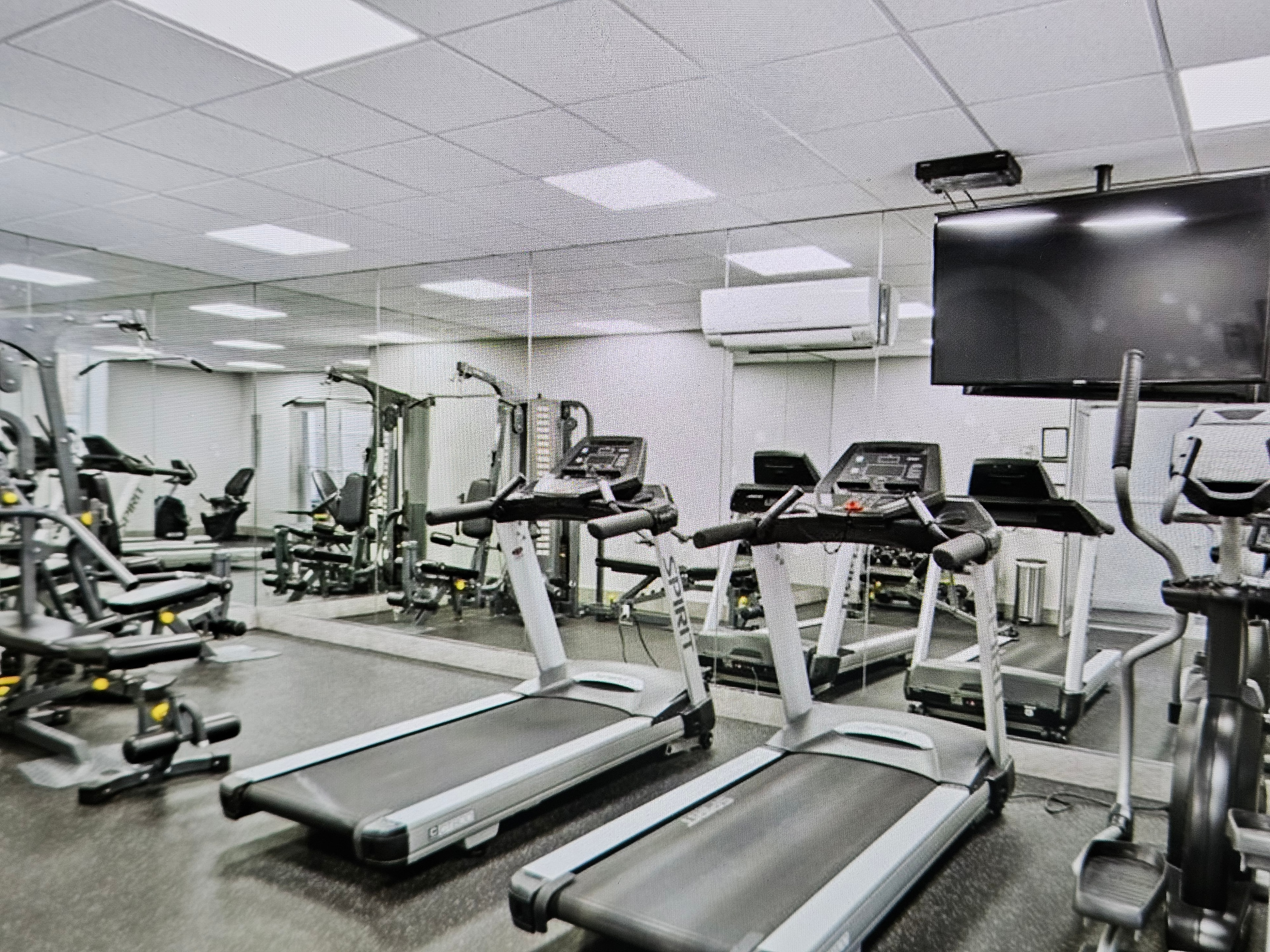 Building fitness center